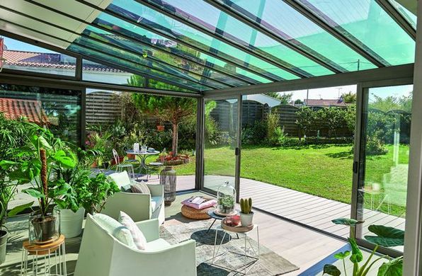Entre extérieur et intérieur : la véranda